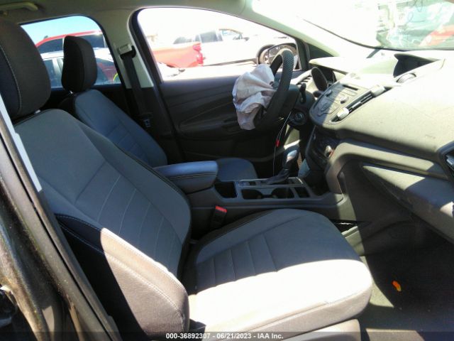 1FMCU0F7XJUB52976 Ford ESCAPE S