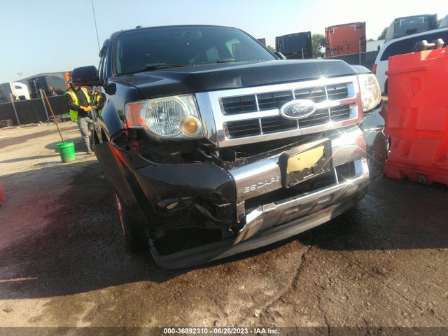 2009 FORD ESCAPE LIMITED VIN: 1FMCU94G09KA24812