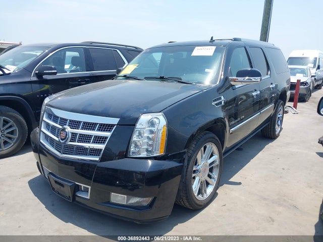 1GYS4KEF8ER150232 Cadillac Escalade Esv Platinum
