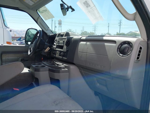 2022 Ford E-Series, VIN: 1FDWE3FN9NDC07482