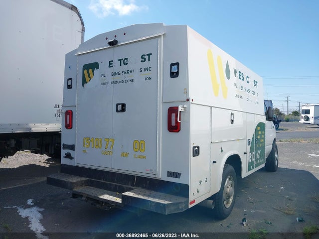 2022 Ford E-Series, VIN: 1FDWE3FN9NDC07482