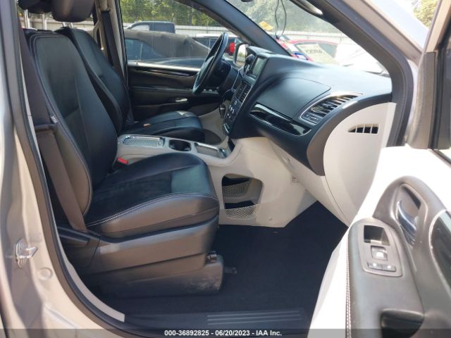 2C4RDGCG8KR726128 Dodge Grand Caravan Sxt