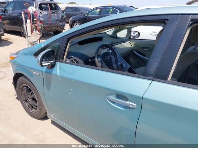Toyota Prius Four 2015 JTDKN3DU2F1862454 Image 6