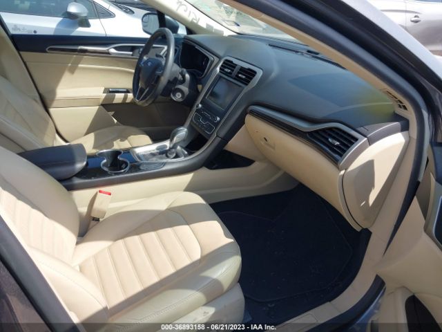 3FA6P0HD2GR165481 Ford FUSION SE