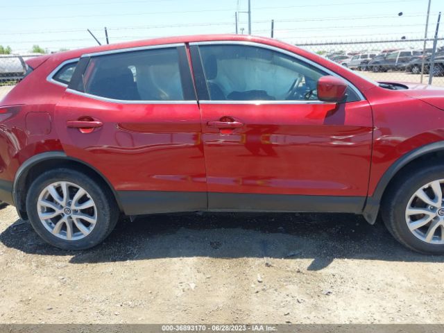 JN1BJ1AV6MW316031 Nissan Rogue Sport S