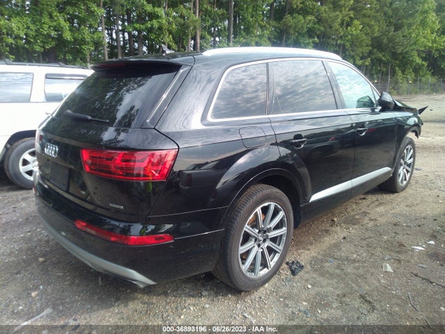 WA1LHAF70JD038865 Audi Q7 Premium Plus