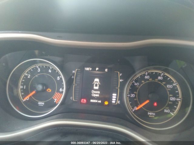 1C4PJLABXFW531905 Jeep Cherokee Sport