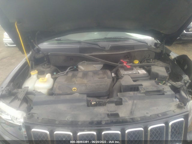 1C4NJDCB2ED678482 Jeep Compass Limited