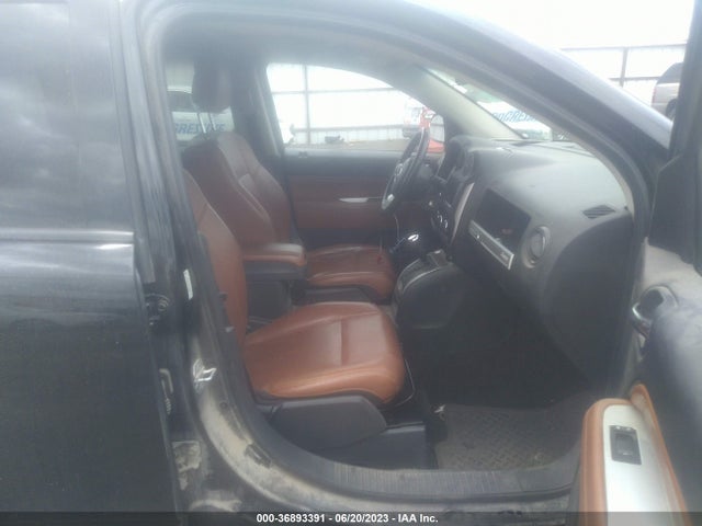 1C4NJDCB2ED678482 Jeep Compass Limited