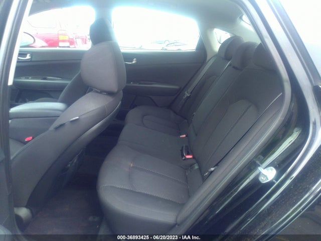 KIA Optima Lx 2018 5XXGT4L38JG259497 Image 8