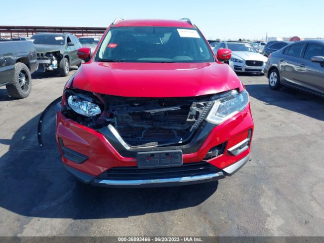 JN8AT2MV1HW011082 Nissan ROGUE SV