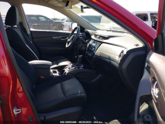 JN8AT2MV1HW011082 Nissan ROGUE SV