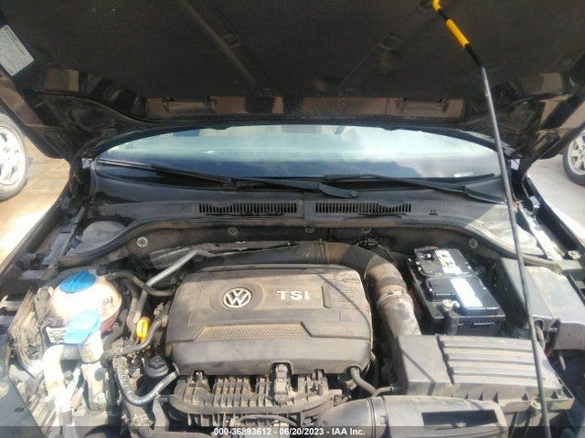 3VWD07AJ3FM300300 Volkswagen Jetta Sedan 1.8t Se W/connectivity