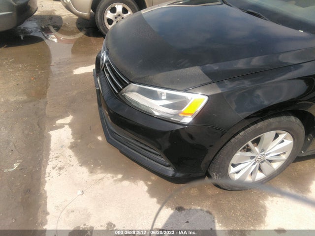 3VWD07AJ3FM300300 Volkswagen Jetta Sedan 1.8t Se W/connectivity