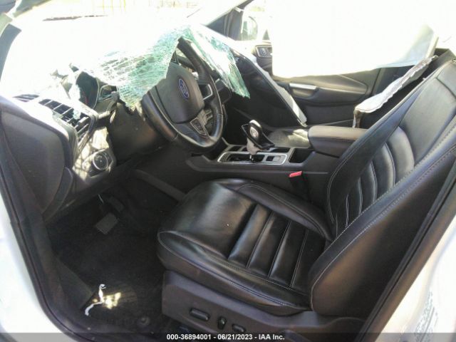 1FMCU0J93KUA56777 Ford Escape Titanium