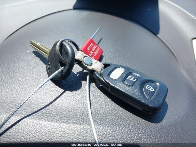 2013 HYUNDAI ELANTRA GLS VIN: 5NPDH4AEXDH308488