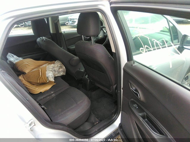 Chevrolet TRAX LS 2016 3GNCJKSB1GL260304 Image 8