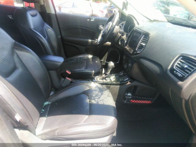 3C4NJDCBXKT596599 Jeep Compass Limited