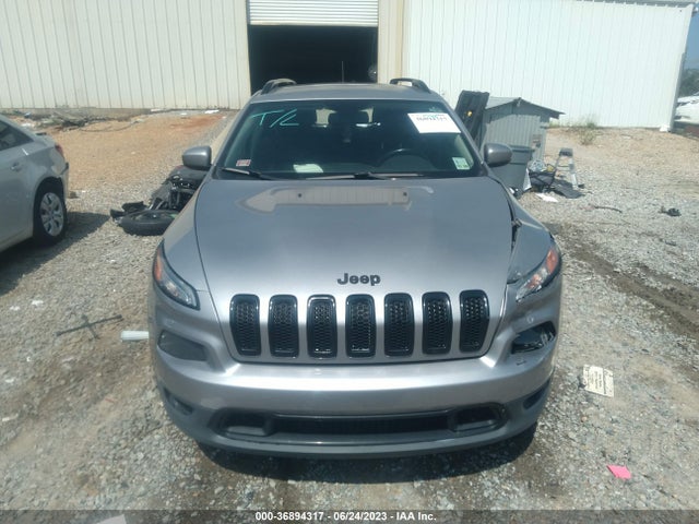 1C4PJLCB1JD537741 Jeep Cherokee Latitude