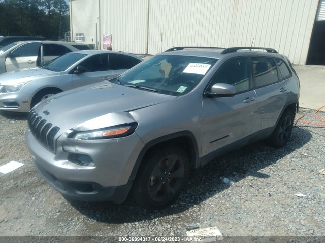 1C4PJLCB1JD537741 Jeep Cherokee Latitude