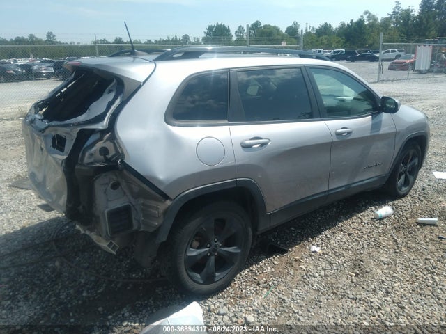 1C4PJLCB1JD537741 Jeep Cherokee Latitude