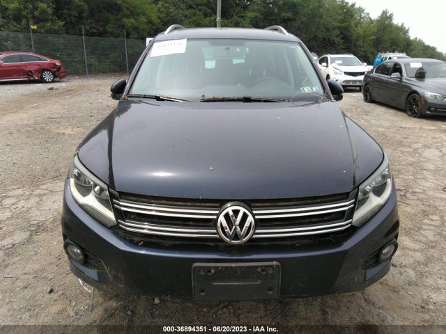 WVGBV7AX8FW545119 Volkswagen Tiguan Sel