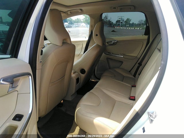 2015 VOLVO XC60 T5 DRIVE-E PREMIER VIN: YV440MDB3F2610036