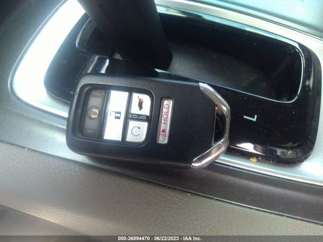 2018 HONDA PILOT EX-L VIN: 5FNYF5H50JB004843