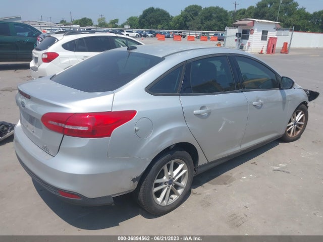 Ford FOCUS SE 2015 1FADP3F23FL367995 Image 6