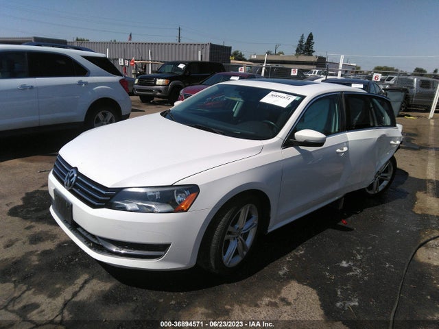 1VWBT7A39EC051839 Volkswagen Passat Se W/sunroof & Nav
