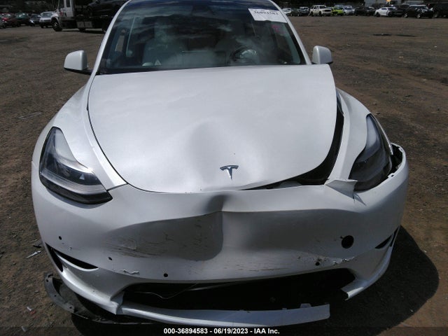 Tesla Model Y Long Range 2022 7SAYGDEE4NF550405 Image 3