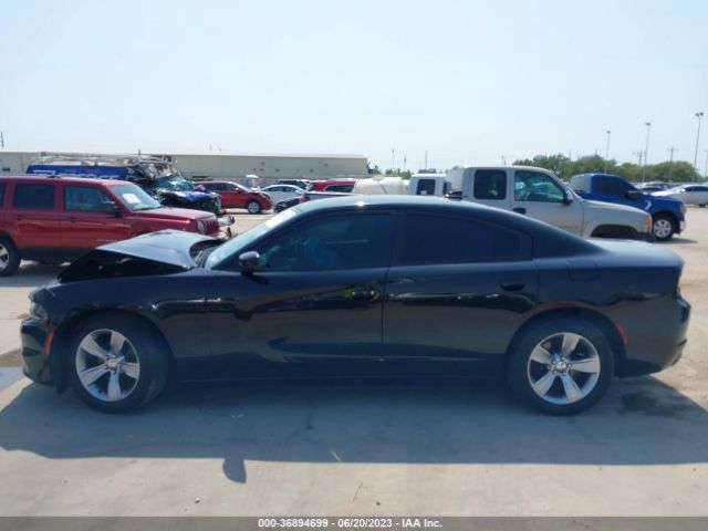 2C3CDXHG4FH800935 Dodge Charger Sxt