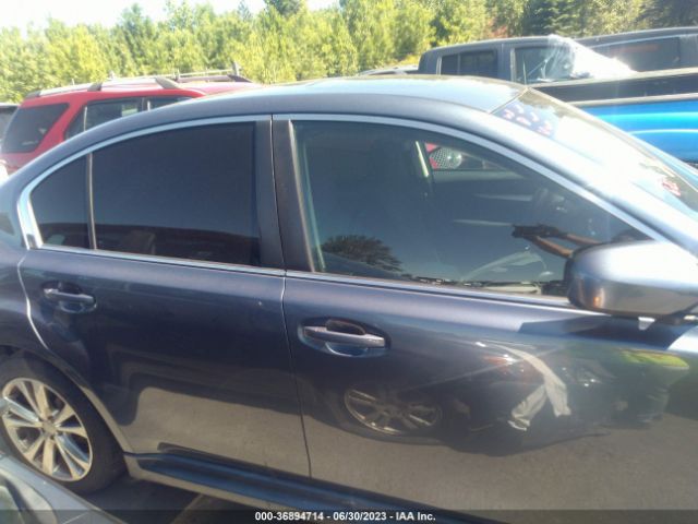 4S3BMBD67E3014443 Subaru Legacy 2.5i Premium