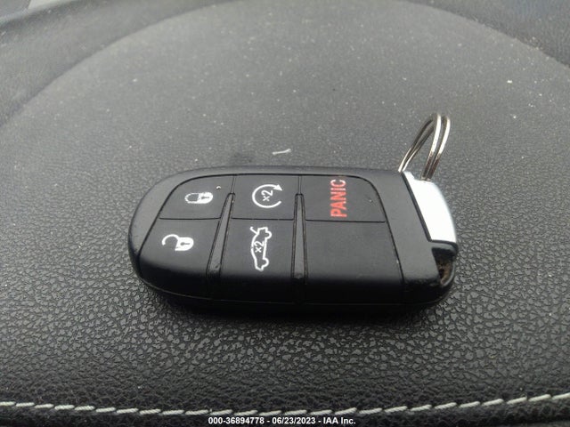 2C3CCAGG0HH565762 Chrysler 300 300s