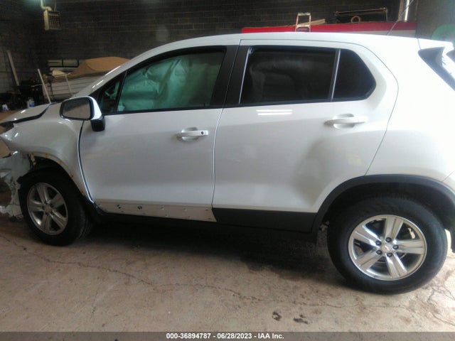 Chevrolet TRAX LS 2022 KL7CJNSM4NB520332 Image 14