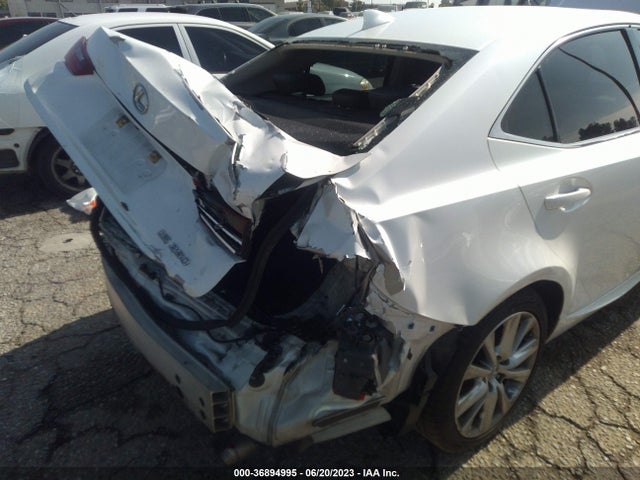 Lexus IS 250 2014 JTHBF1D25E5019581 Image 13