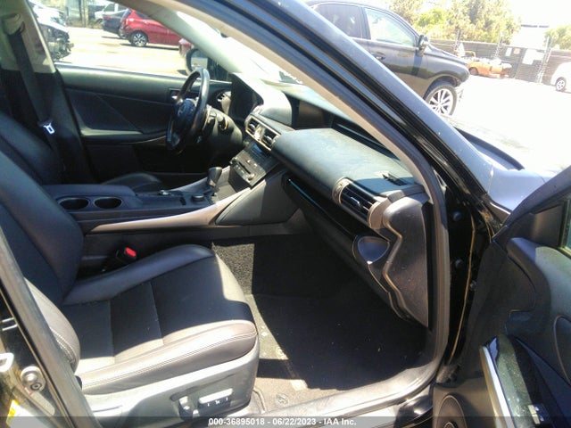 JTHBA1D22G5013318 Lexus IS 200T