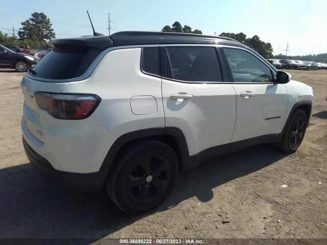 3C4NJCBB1JT123751 Jeep Compass Latitude