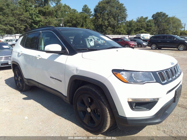 3C4NJCBB1JT123751 Jeep Compass Latitude
