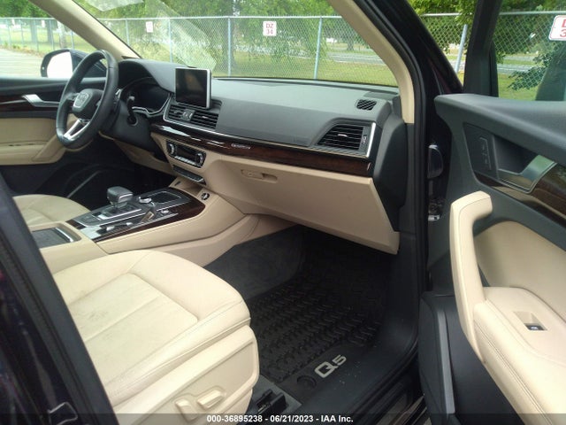 WA1BNAFYXK2070717 Audi Q5 Premium Plus