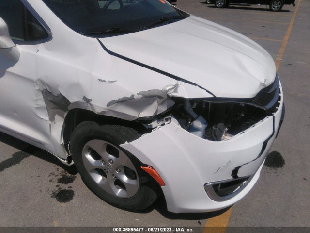2C4RC1EG2HR727460 Chrysler Pacifica Touring-l Plus