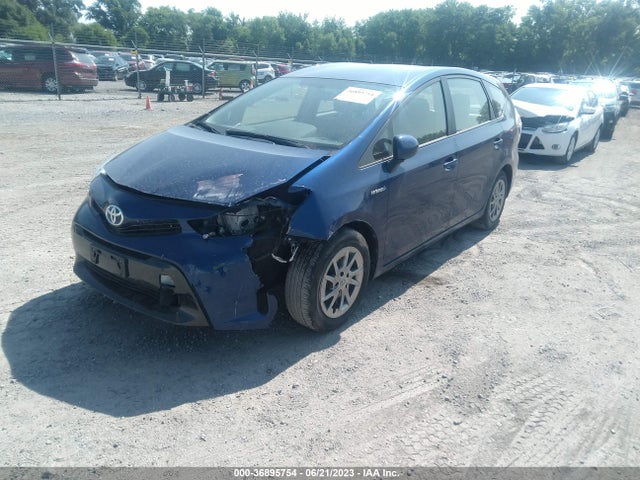 Toyota Prius V Two/five/three/four 2017 JTDZN3EU6HJ061123 Image 2