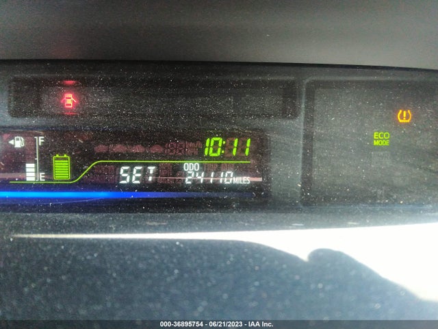 Toyota Prius V Two/five/three/four 2017 JTDZN3EU6HJ061123 Image 13