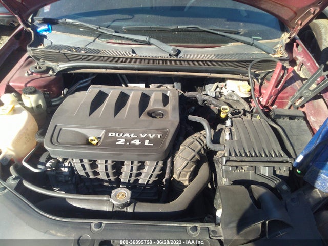 1C3CCBAB0EN176075 Chrysler 200 LX