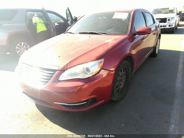 1C3CCBAB0EN176075 Chrysler 200 LX