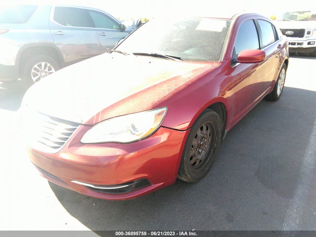 1C3CCBAB0EN176075 Chrysler 200 LX