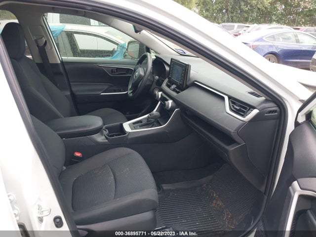 Toyota RAV4 LE 2022 2T3H1RFV9NW232302 Image 12