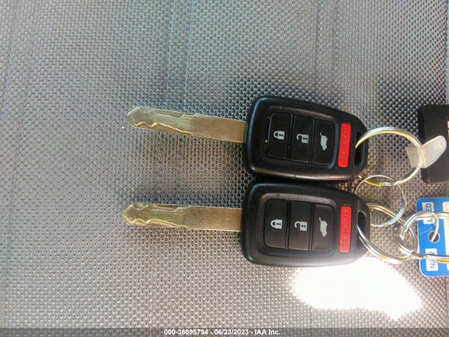 Honda CR-V LX 2017 7FARW5H35HE001146 Image 11