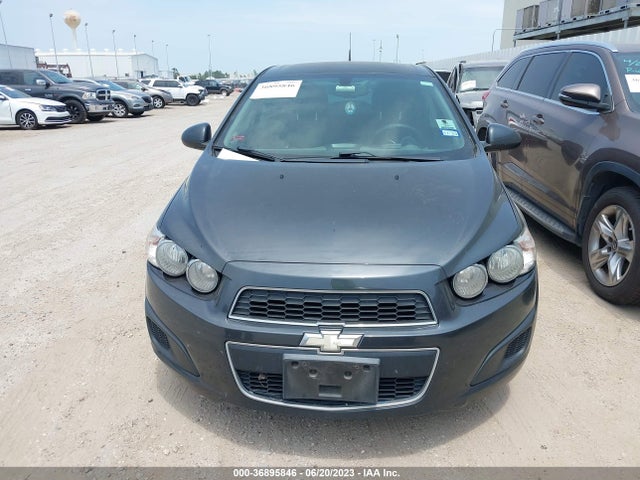 Chevrolet SONIC LT 2014 1G1JC5SH8E4138843 Image 4