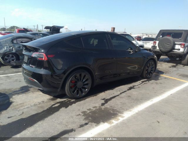 7SAYGDEF1NF538088 Tesla Model Y Performance